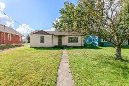 570 Hazel Avenue E, Kimball, MN 55353