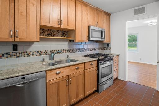 Spacious main floor kitchen!