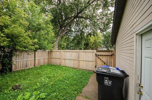 1443 Pacific Street, Saint Paul, MN 55106