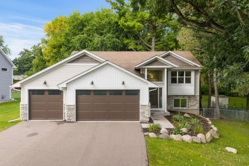 4787 Otter Lake Road, White Bear Lake, MN 55110