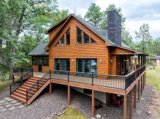 Welcome to your new lake home on McKenzie Lake!