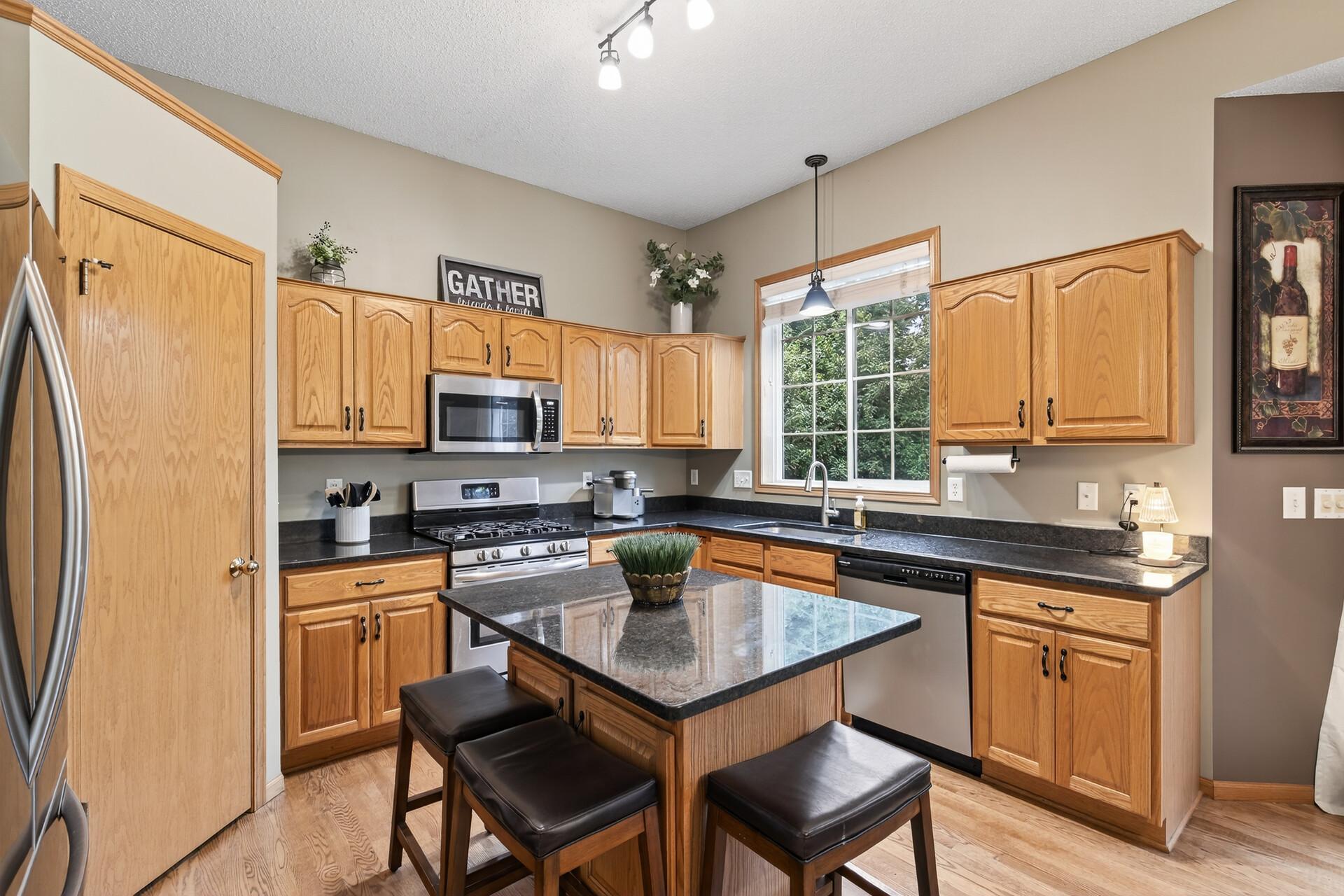 Perfect gathering space in the kitchen