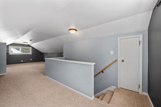 36-web-or-mls-5248 Hampshire Ave N-36.jpg