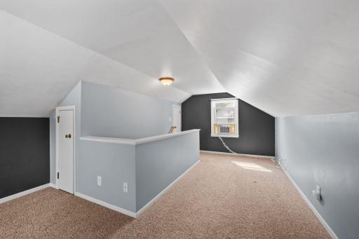 35-web-or-mls-5248 Hampshire Ave N-35.jpg