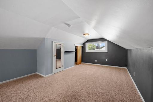 38-web-or-mls-5248 Hampshire Ave N-38.jpg