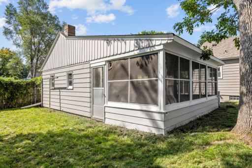 5248 Hampshire Avenue N, Crystal, MN 55428