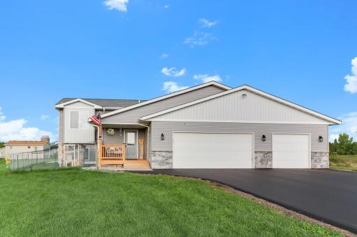 48076 Autumn Court, Stanchfield, MN 55080