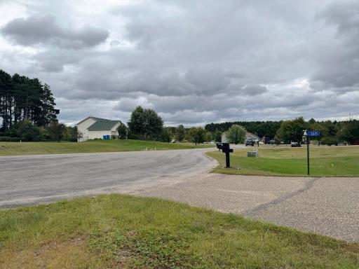 A look at the large cul-de-sac leading to the street at the edge of the driveway.