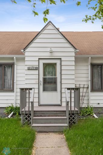 214 14th Street N, Moorhead, MN 56560