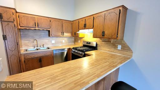1262 Polk Street S, Shakopee, MN 55379