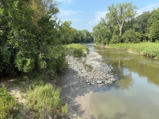 38388 512th St, North Mankato, MN 56003