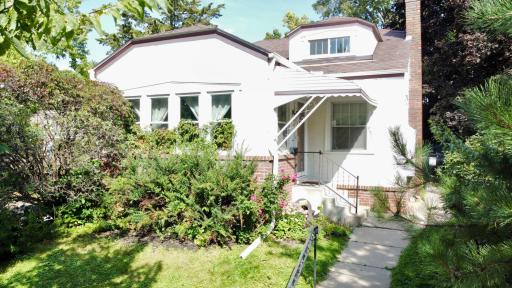 731 36th Avenue NE, Minneapolis, MN 55418