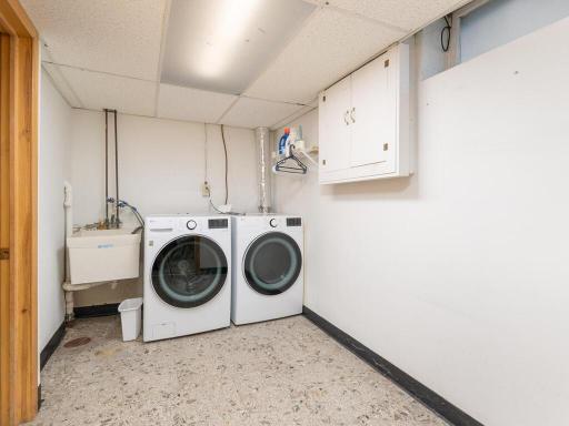 Spacious laundry room - new front-load washer and dryer!