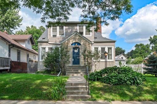 841 Sherwood Avenue, Saint Paul, MN 55106