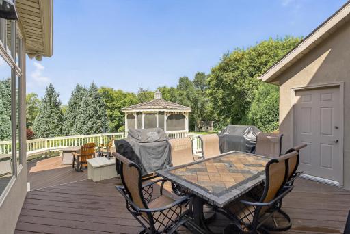 6155 Country Lane, Loretto, MN 55357