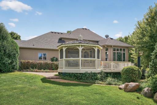 6155 Country Lane, Loretto, MN 55357
