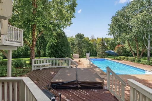 6155 Country Lane, Loretto, MN 55357