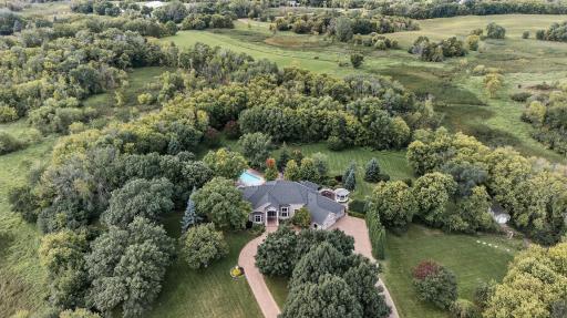 6155 Country Lane, Loretto, MN 55357