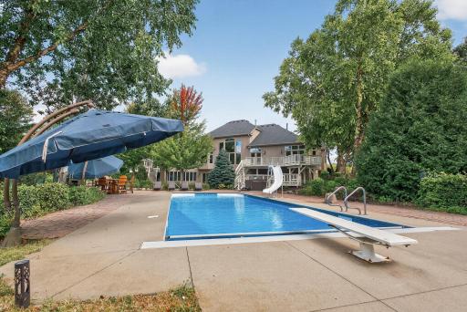 6155 Country Lane, Loretto, MN 55357