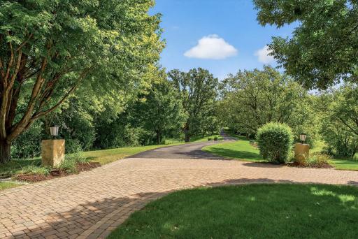 6155 Country Lane, Loretto, MN 55357