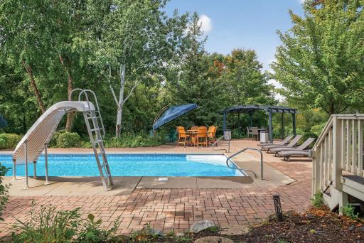 6155 Country Lane, Loretto, MN 55357