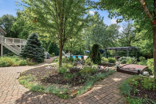 6155 Country Lane, Loretto, MN 55357