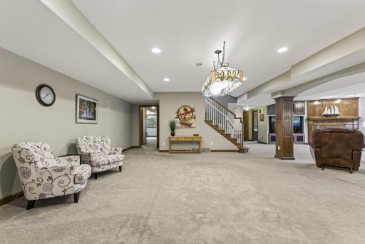 6155 Country Lane, Loretto, MN 55357