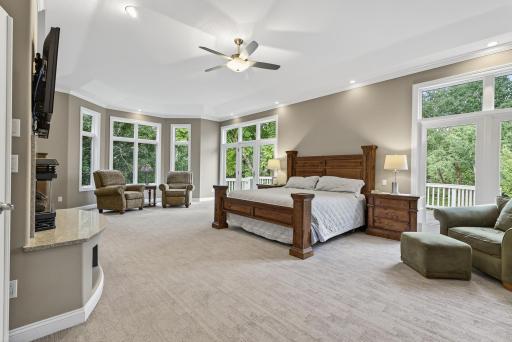 6155 Country Lane, Loretto, MN 55357