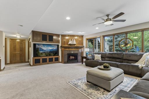 6155 Country Lane, Loretto, MN 55357