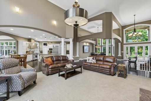 6155 Country Lane, Loretto, MN 55357