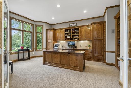 6155 Country Lane, Loretto, MN 55357