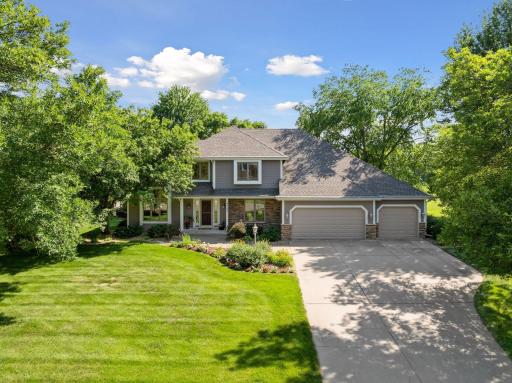 Welcome to 9741 Wellington Ridge in Wedgewood Estates - a beautifully maintained, one-owner home located on a premier lot in one of the neighborhood's most sought-after communities!