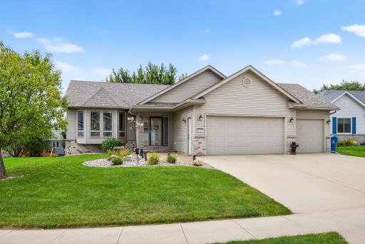 6123 Teal Lane NW, Rochester, MN 55901