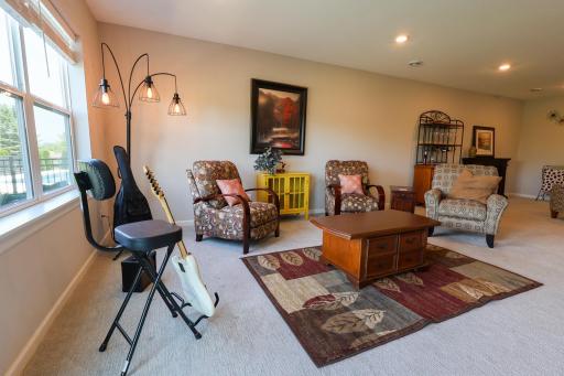 15320 116th Avenue N, Osseo, MN 55369