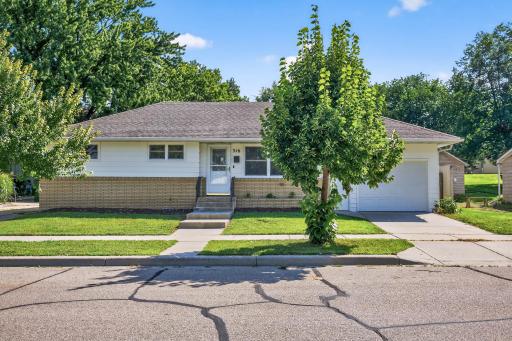 316 N Cedar Street, Chaska, MN 55318