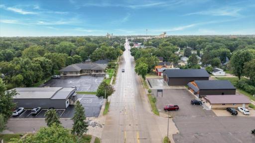 826 N Sibley Avenue, Litchfield, MN 55355