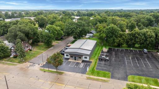 826 N Sibley Avenue, Litchfield, MN 55355