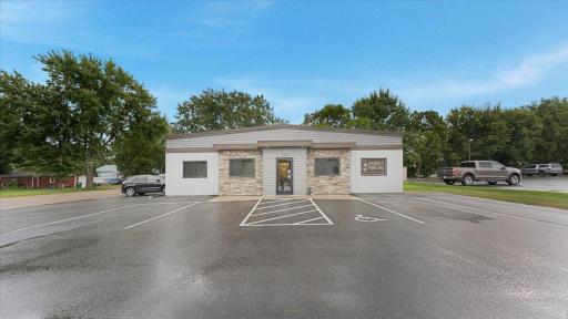826 N Sibley Avenue, Litchfield, MN 55355