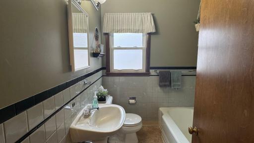 1820 1st Avenue NE, Austin, MN 55912