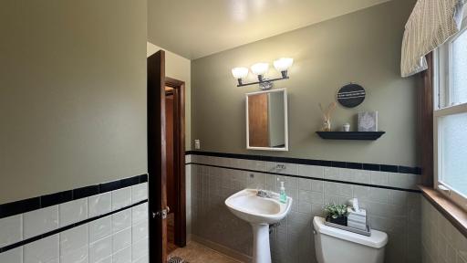 1820 1st Avenue NE, Austin, MN 55912