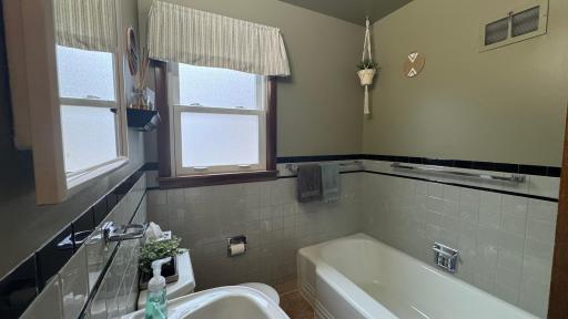 1820 1st Avenue NE, Austin, MN 55912