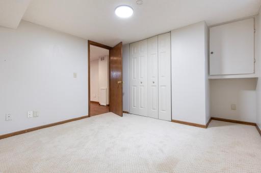 3525 Zinran Avenue S, Saint Louis Park, MN 55426