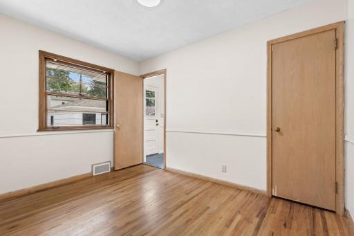 3525 Zinran Avenue S, Saint Louis Park, MN 55426