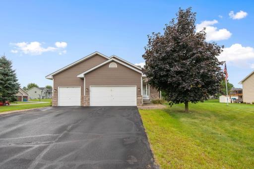 9729 42nd Street NE, Saint Michael, MN 55376