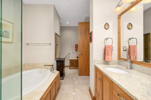 3209 Galleria, 804, Minneapolis, MN 55435