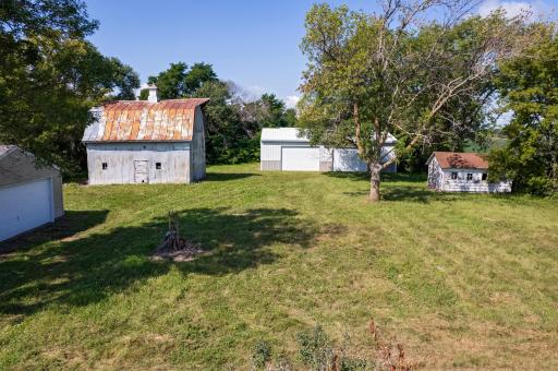 36518 211th Avenue, Le Center, MN 56057