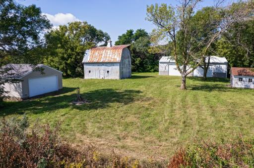 36518 211th Avenue, Le Center, MN 56057
