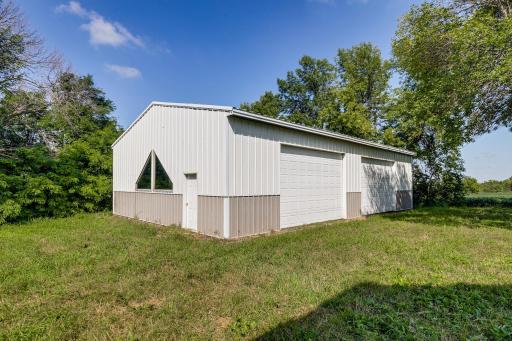 36518 211th Avenue, Le Center, MN 56057