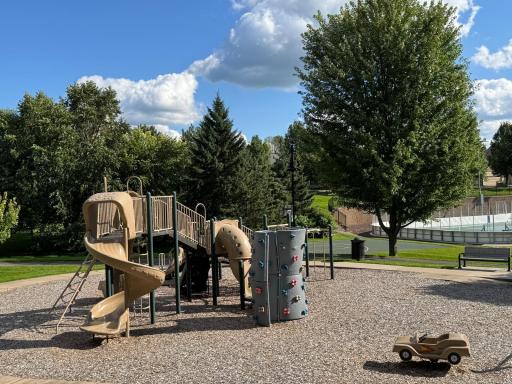 3129 Countryside Avenue, D, Woodbury, MN 55129