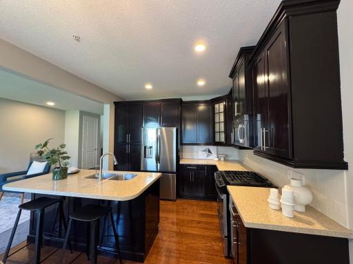 3129 Countryside Avenue, D, Woodbury, MN 55129